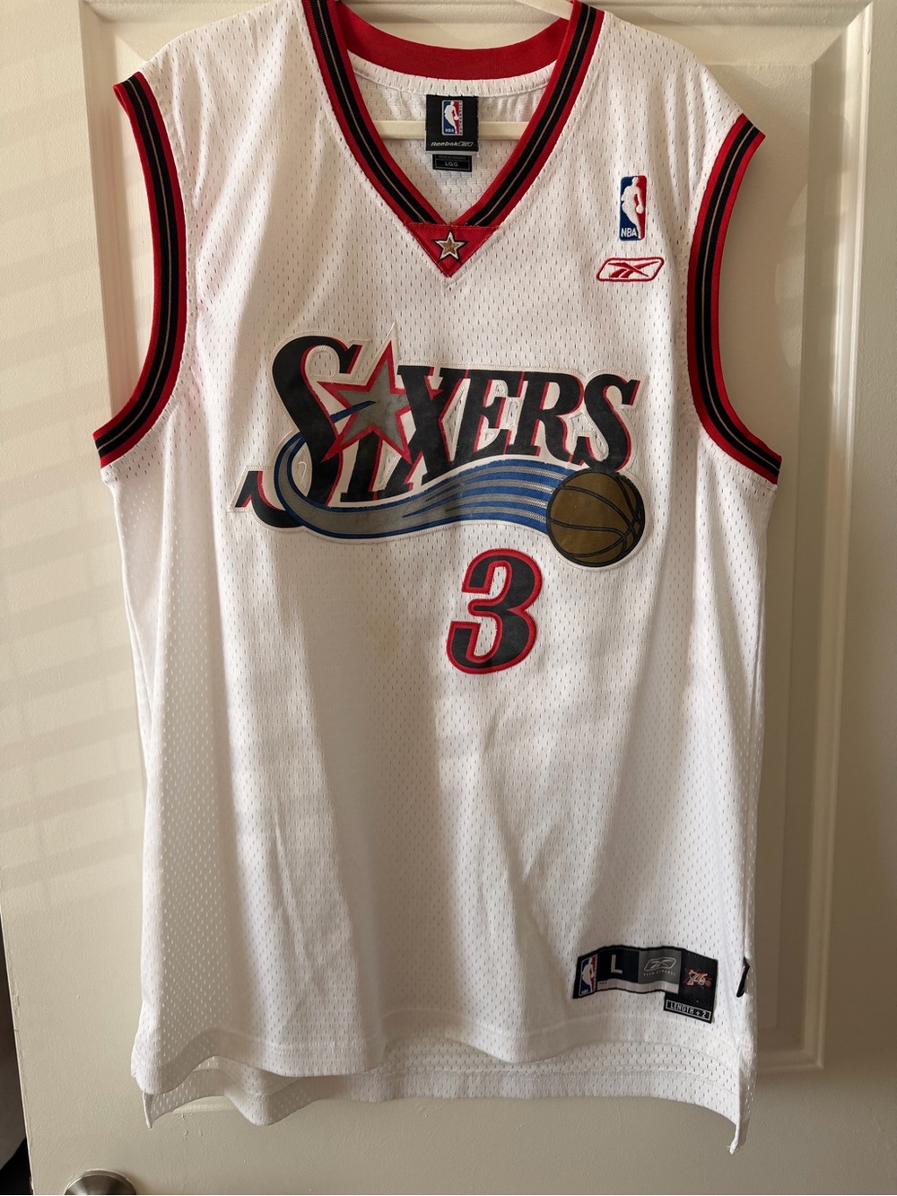 Vintage Philadelphia 76ers Jersey - Allen Iverson - size L